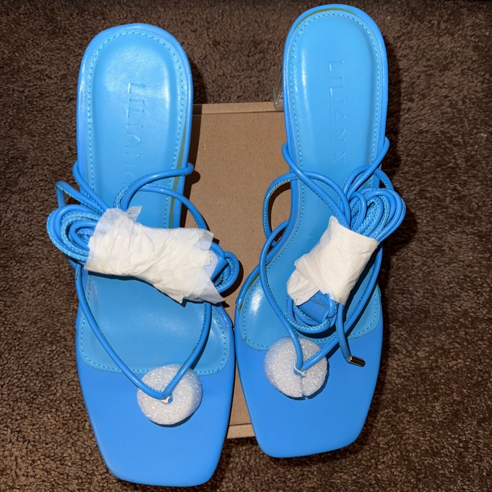 Women’s Blue Heels